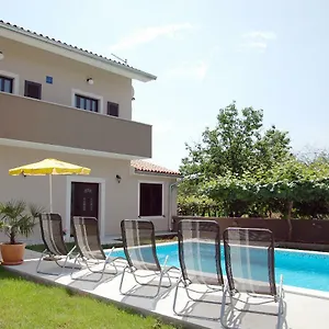 Apartment Milena, Pula
